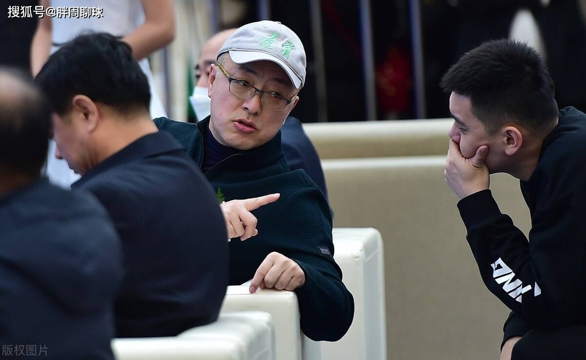 清晨利物浦刷新队史纪录：荷甲节点到来，压力陡增，医务组通报恢复 