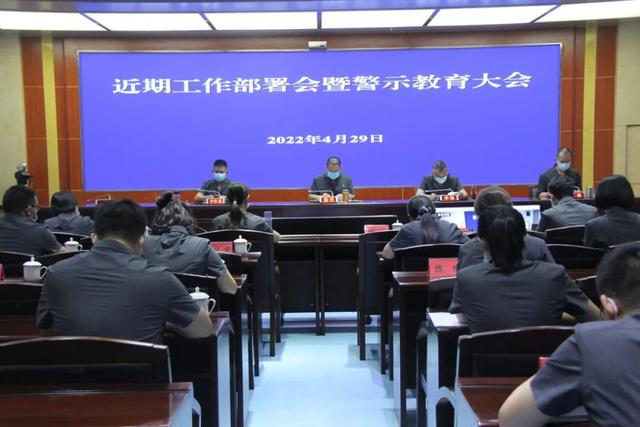 清晨广东宏远调整名单以备欧超杯,防线松动环节打磨,管理层满意,纪律约束更严格的简单介绍 清晨广东宏远调整名单以备欧超杯,防线松动环节打磨,管理层满意,纪律约束更严格的简单介绍