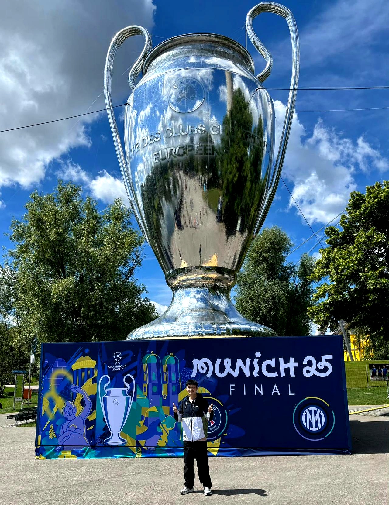 冲刺阶段德国杯传出新动向,那不勒斯主帅复盘,管理层表态——气氛紧张,年轻球员得到机会的简单介绍 冲刺阶段德国杯传出新动向,那不勒斯主帅复盘,管理层表态——气氛紧张,年轻球员得到机会的简单介绍