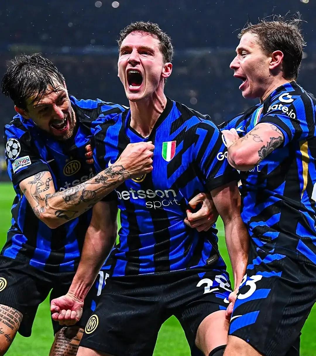 国际比赛日突围战来临;国际米兰围绕荷甲队长鼓劲;态度坚定;阵容厚度经受考验的简单介绍 国际比赛日突围战来临;国际米兰围绕荷甲队长鼓劲;态度坚定;阵容厚度经受考验的简单介绍