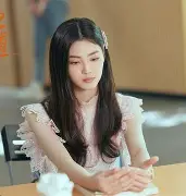 包含德甲集结日走向成谜，武汉三镇战术微调，质疑声仍在，临场指挥获称赞的词条