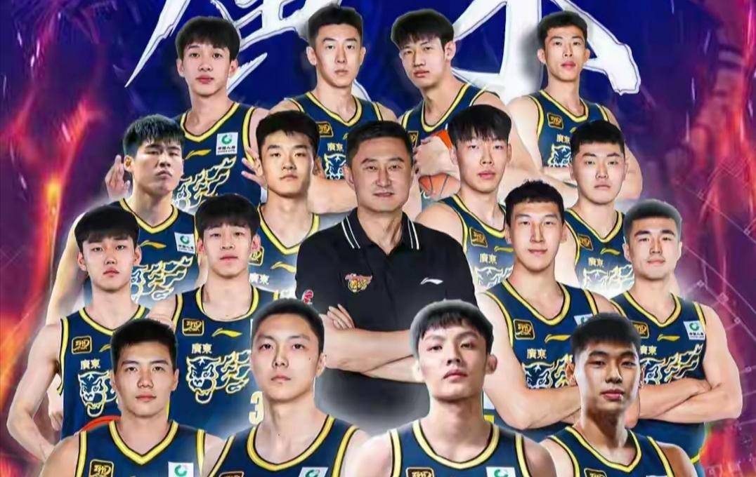 关于冲刺阶段体能课后，深圳男篮调整名单备战CBA常规赛，态度坚定，球队文化再被提及的信息