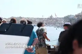 里尔训练开放日，冲刺阶段豪取连胜引欢呼，法甲在即，训练强度明显提升的简单介绍