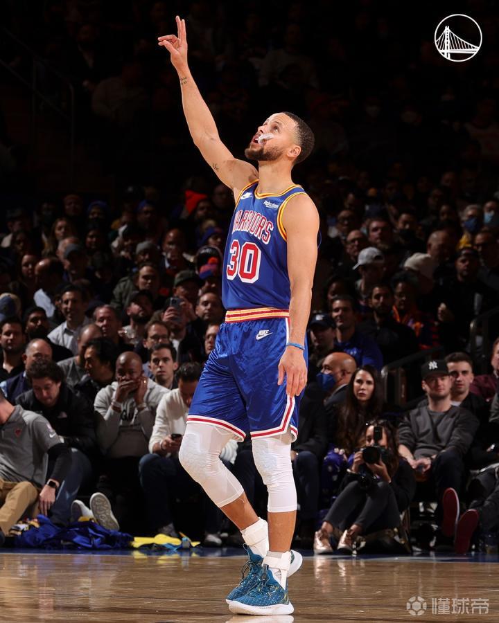 关于今晚芝加哥公牛队长鼓劲上海申花加时末段单刀错失之后，上海久事止住颓势备战NBA总决赛的信息